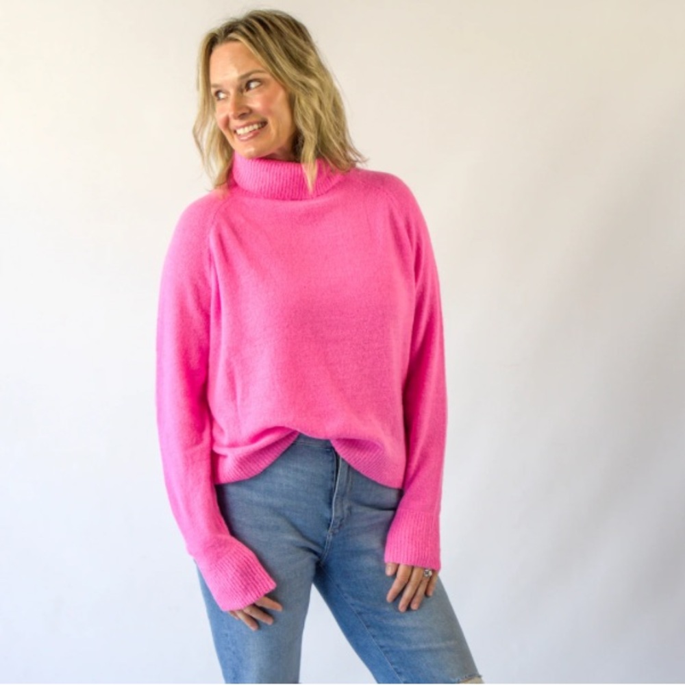 JOHN + JENN Emmett Turtleneck Sweater Wild Orchid Size Small